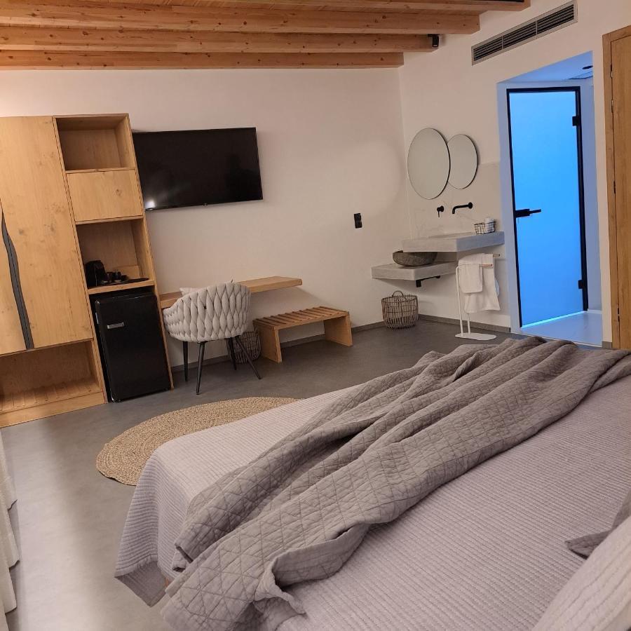 Nisaki Hotel & Elite Suites Ermoupoli Buitenkant foto