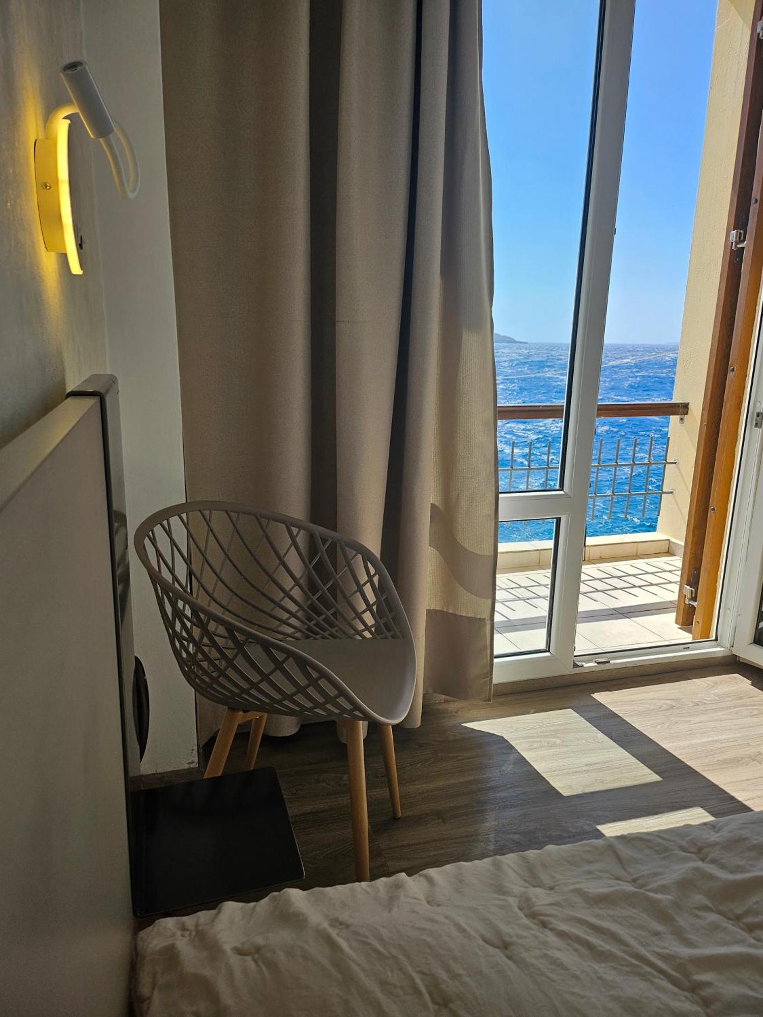 Nisaki Hotel & Elite Suites Ermoupoli Buitenkant foto